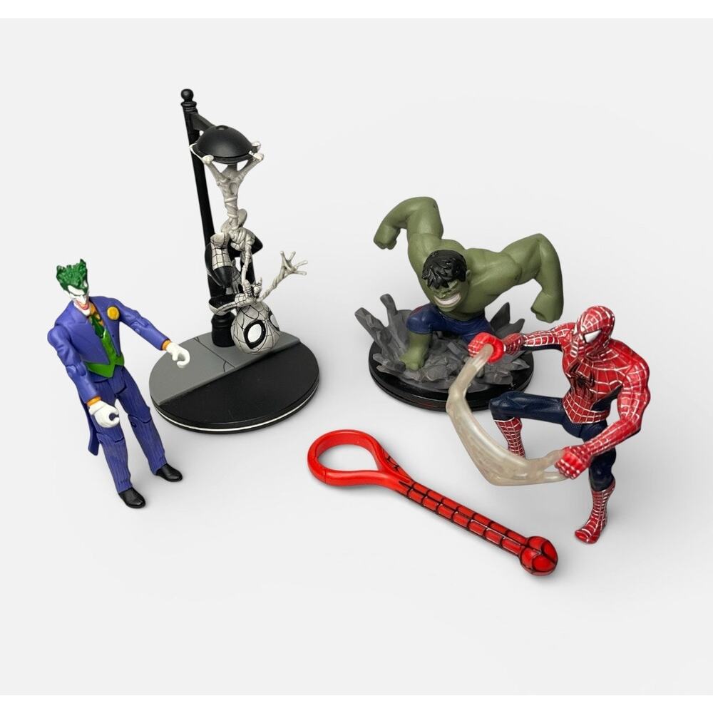 Marvel DC Figure Lot Spider-Man Hulk Joker Spider-Man Noir + Accessories